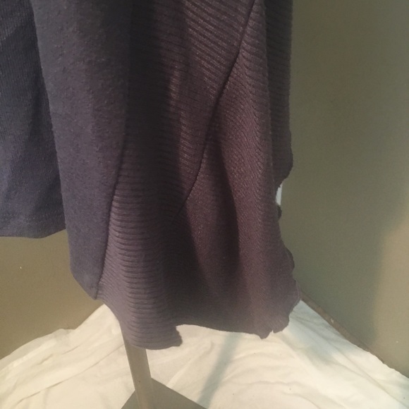 Threads Women’s Lightweight Gray Open Cardigan - Picture 6 of 7